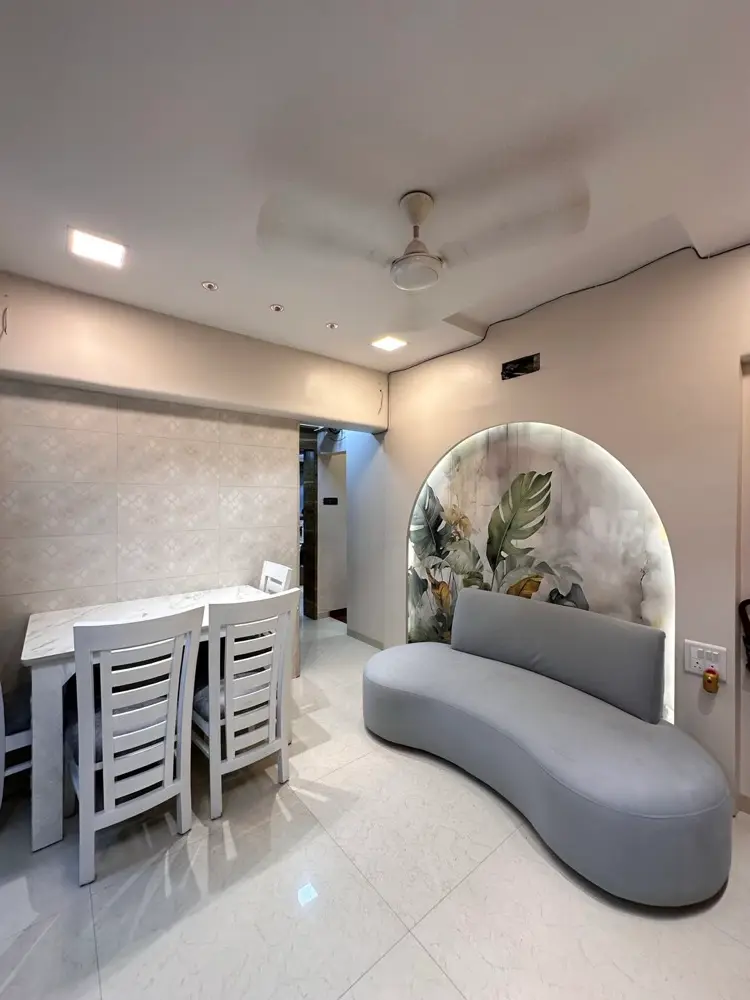Living and dining space at Moti Mahal